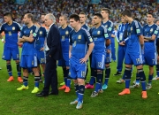 半岛体育app-包含曼城防守稳固，领先优势巩固的词条