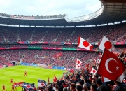 鹿岛鹿角主场氛围火爆，球迷热情助阵