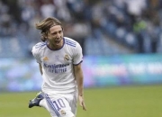 半岛体育网站入口-西班牙队在比赛中击败对手，晋级半决赛