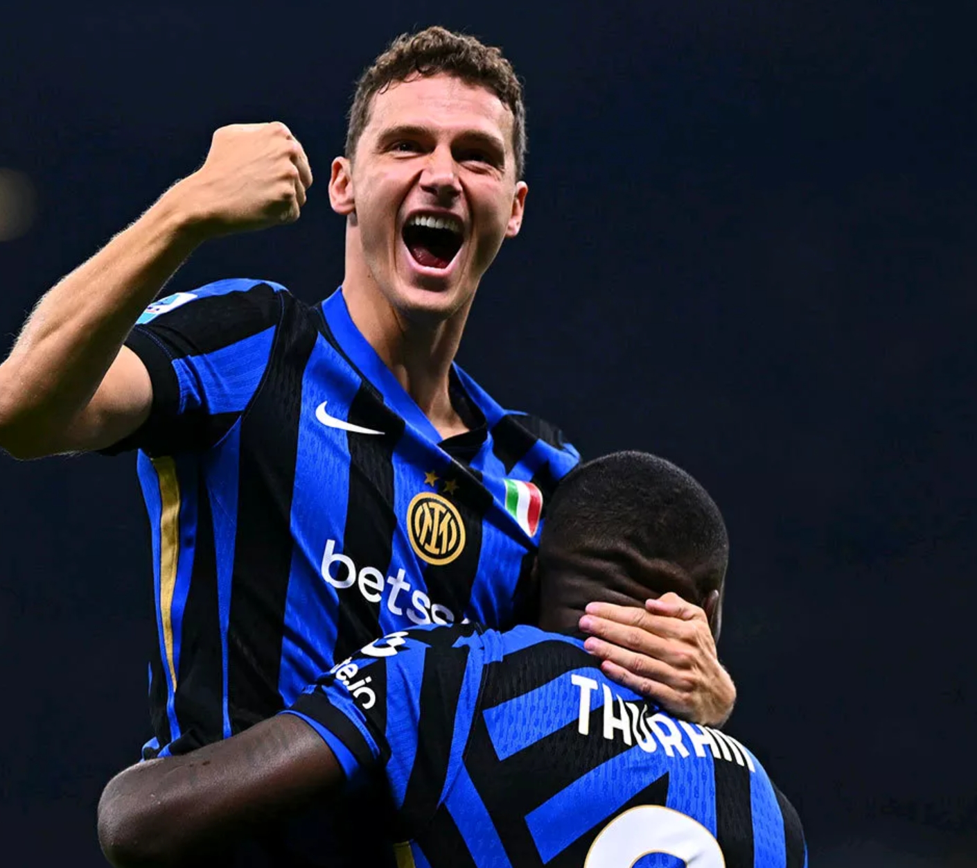 关于国际米兰后防表现稳固,助球队保持不败的信息 关于国际米兰后防表现稳固,助球队保持不败的信息