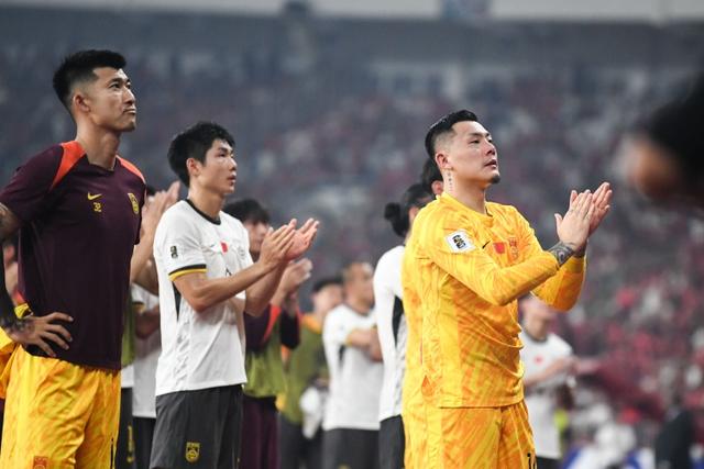 足球联赛突发热点成为话题焦点的简单介绍