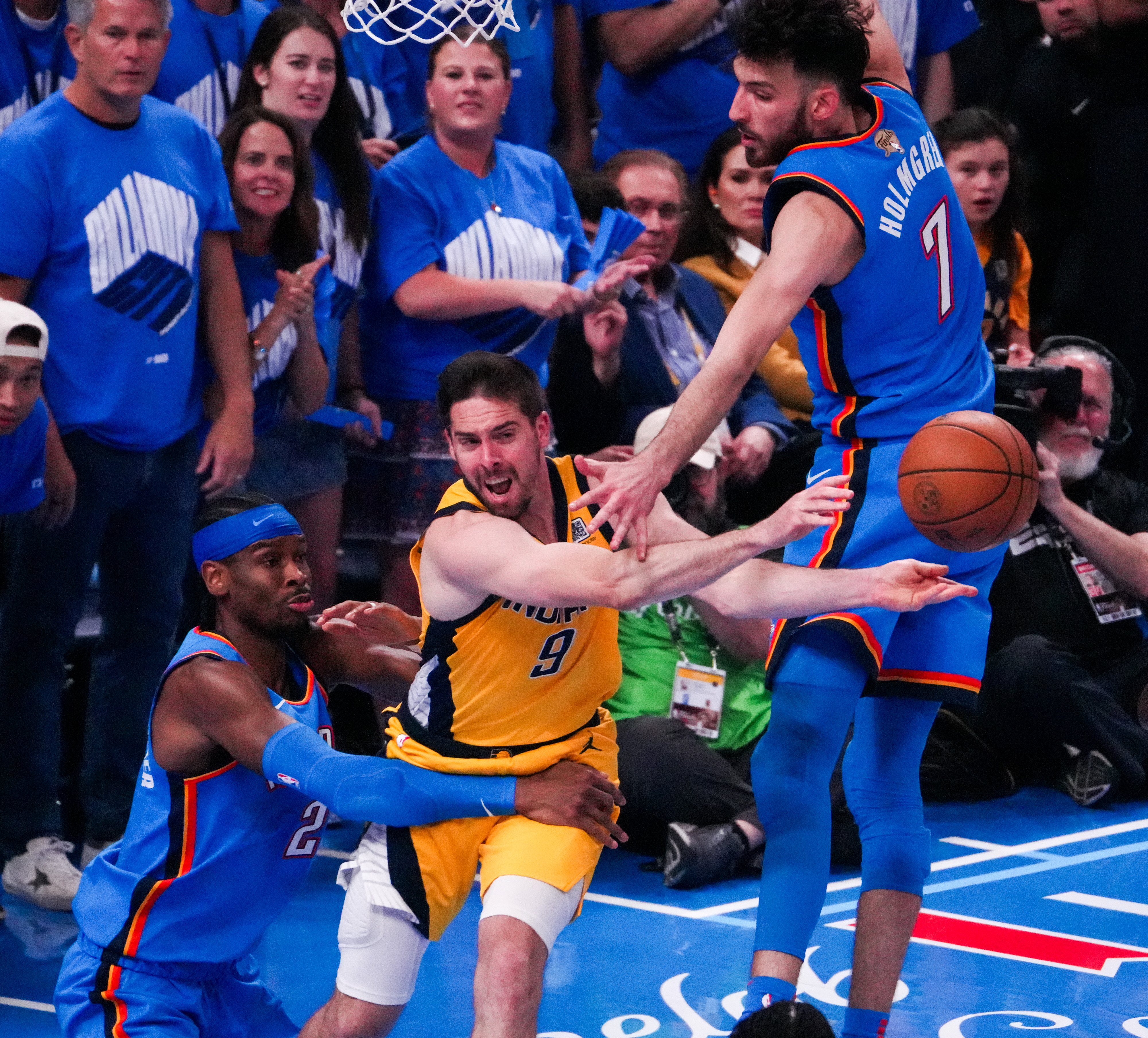 NBA常规赛再掀风波精彩比赛打破记录赛季仍未谢幕的简单介绍 NBA常规赛再掀风波精彩比赛打破记录赛季仍未谢幕的简单介绍