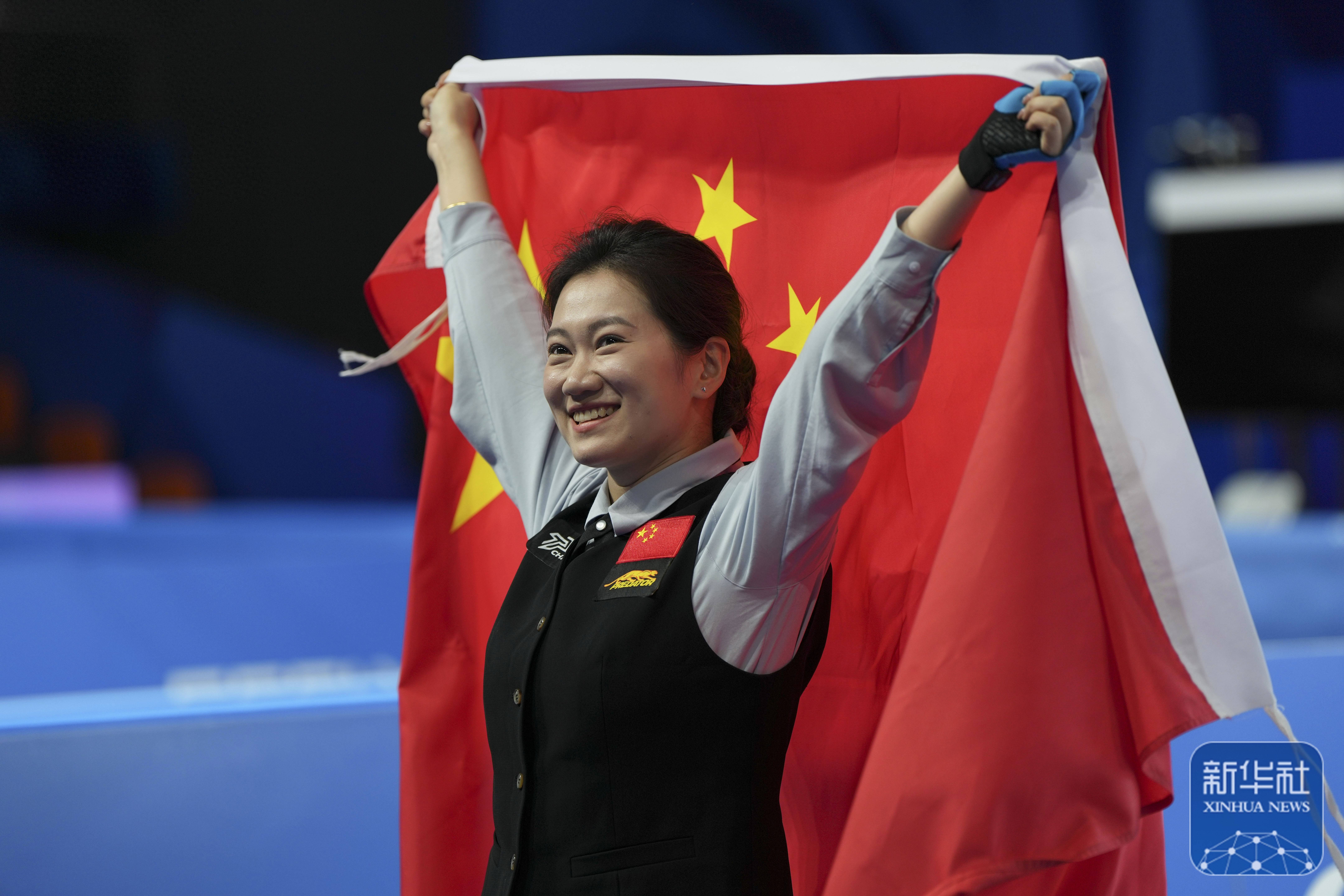 选手实力雄厚夺得冠军殊荣! 选手实力雄厚夺得冠军殊荣!