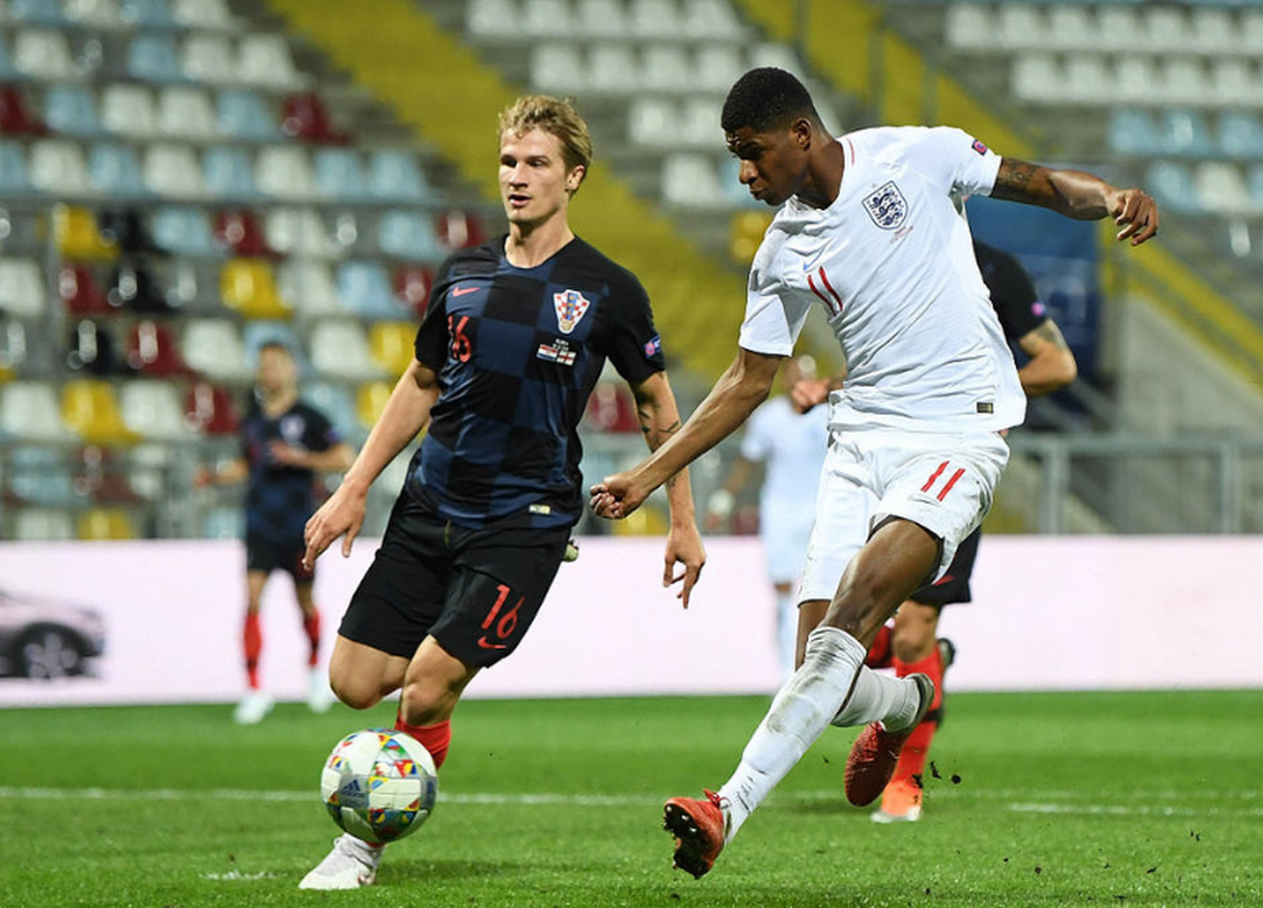 包含荷兰国门受伤,英格兰主场战克罗地亚的词条 包含荷兰国门受伤,英格兰主场战克罗地亚的词条