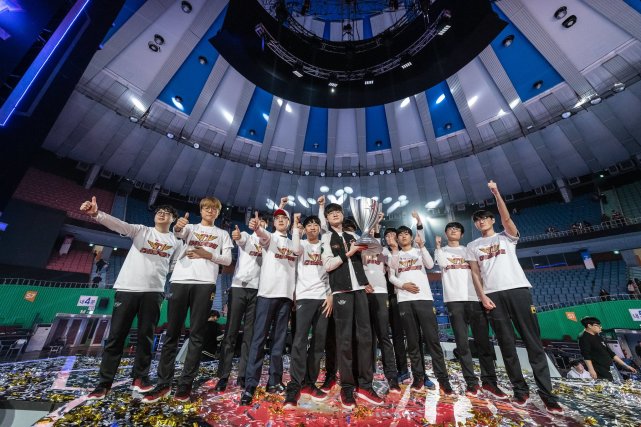 鹿岛鹿角队长发声，誓夺世俱杯冠军荣耀的简单介绍