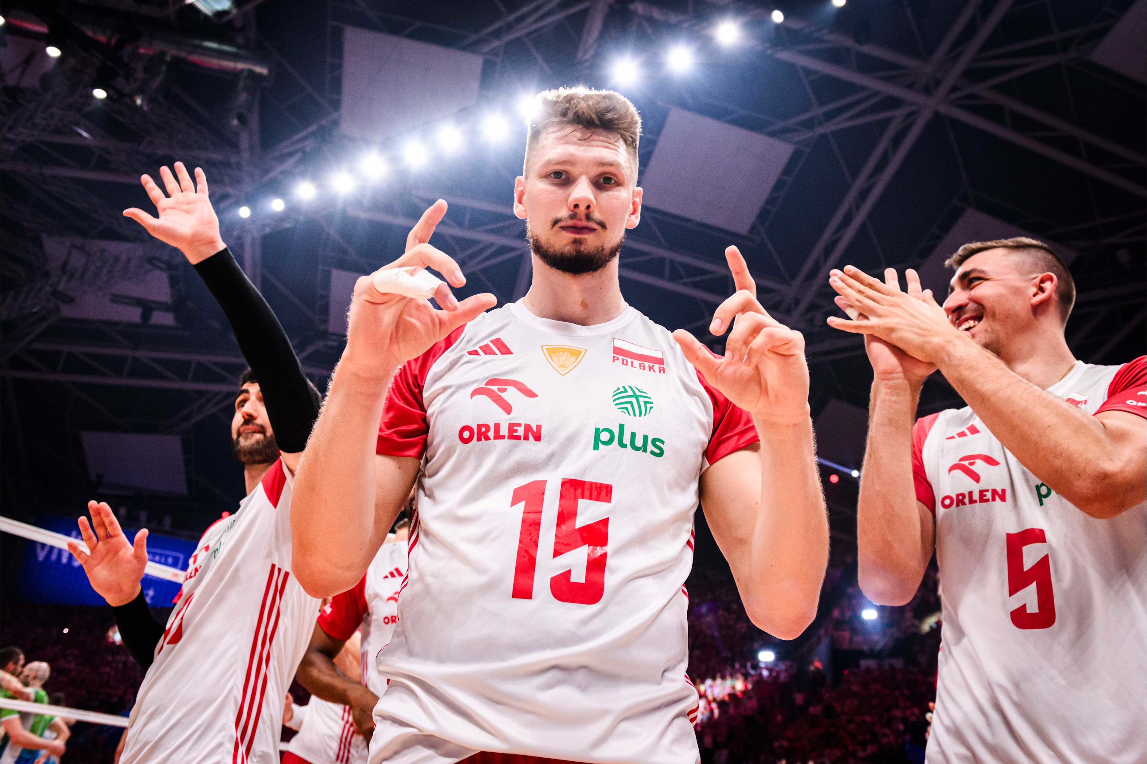 包含乌克兰队在关键比赛中逆转斯洛文尼亚,获得胜利的词条 包含乌克兰队在关键比赛中逆转斯洛文尼亚,获得胜利的词条