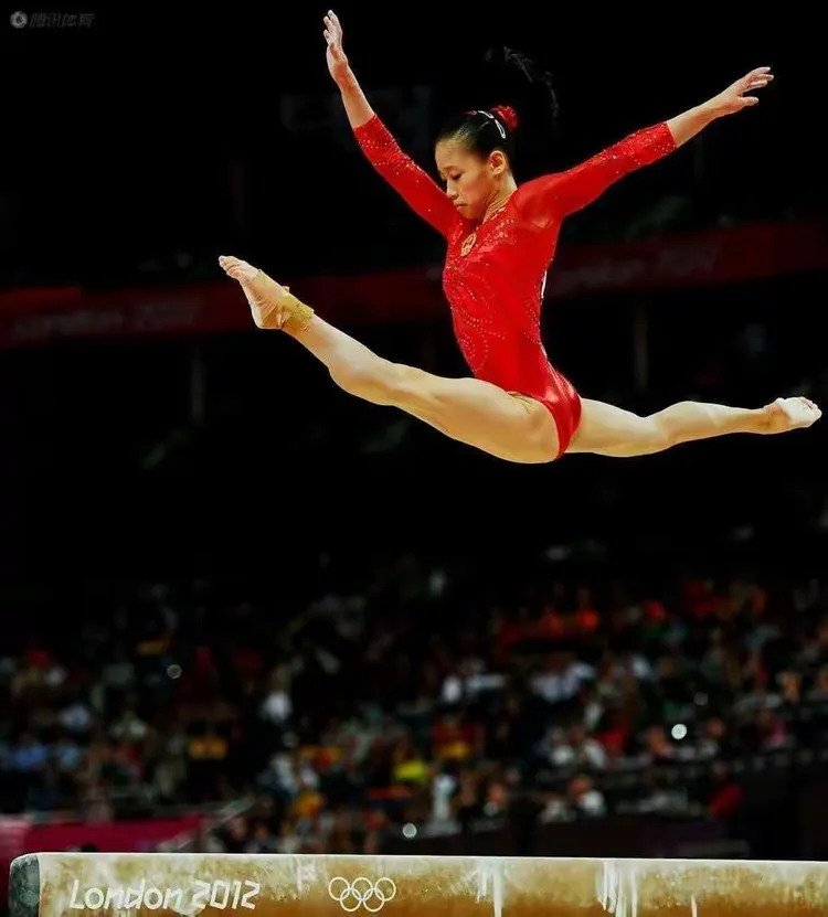 美丽飞跃！巴西选手摘得体操金牌