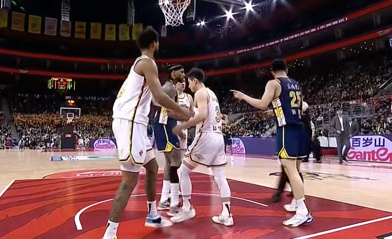 广东队实力强盛,彻底击垮对手的简单介绍 广东队实力强盛,彻底击垮对手的简单介绍