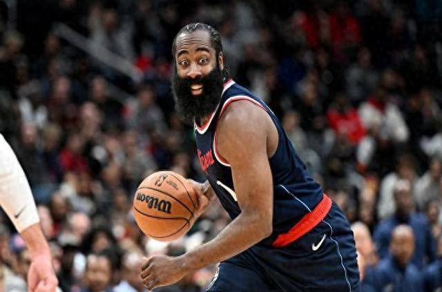 俄罗斯超级联赛半决赛：火箭主场大胜，哈登个人表现出色的简单介绍