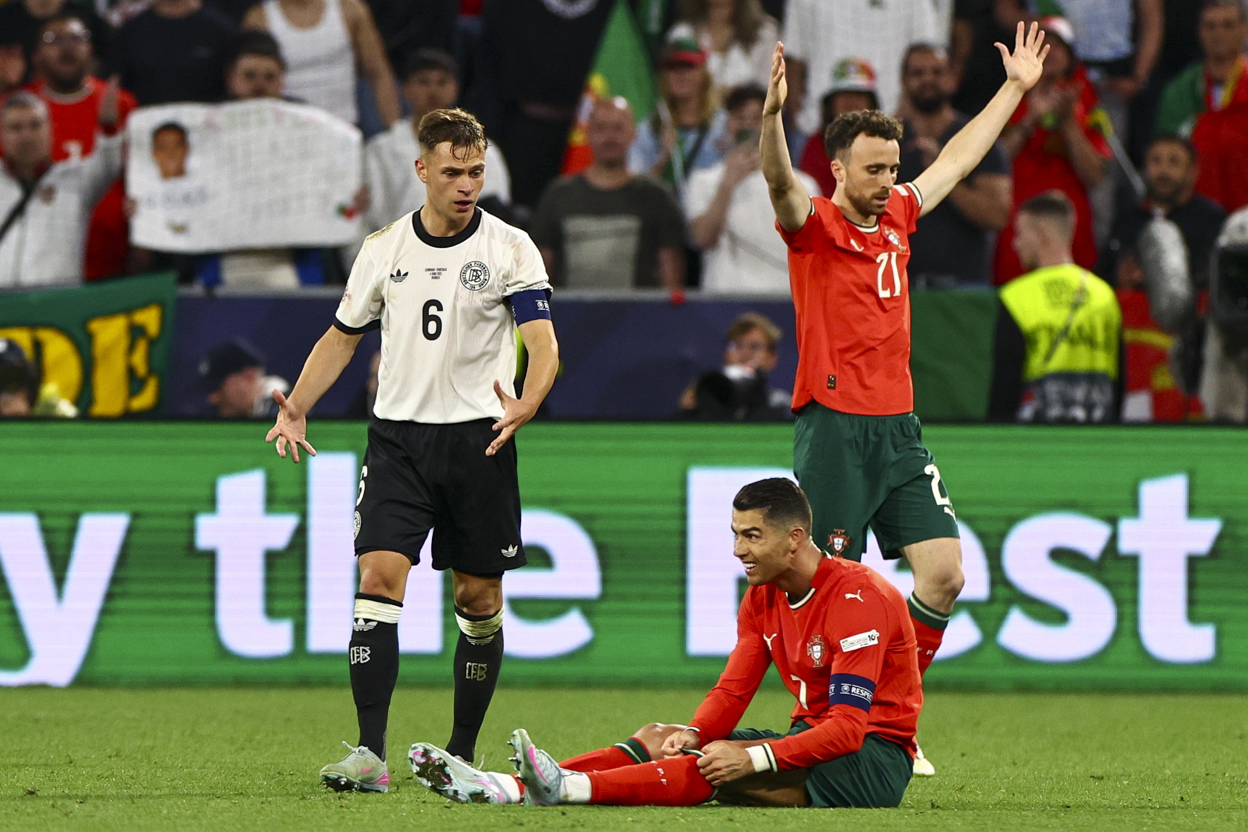 澳大利亚后卫加盟葡萄牙二级联赛 澳大利亚后卫加盟葡萄牙二级联赛